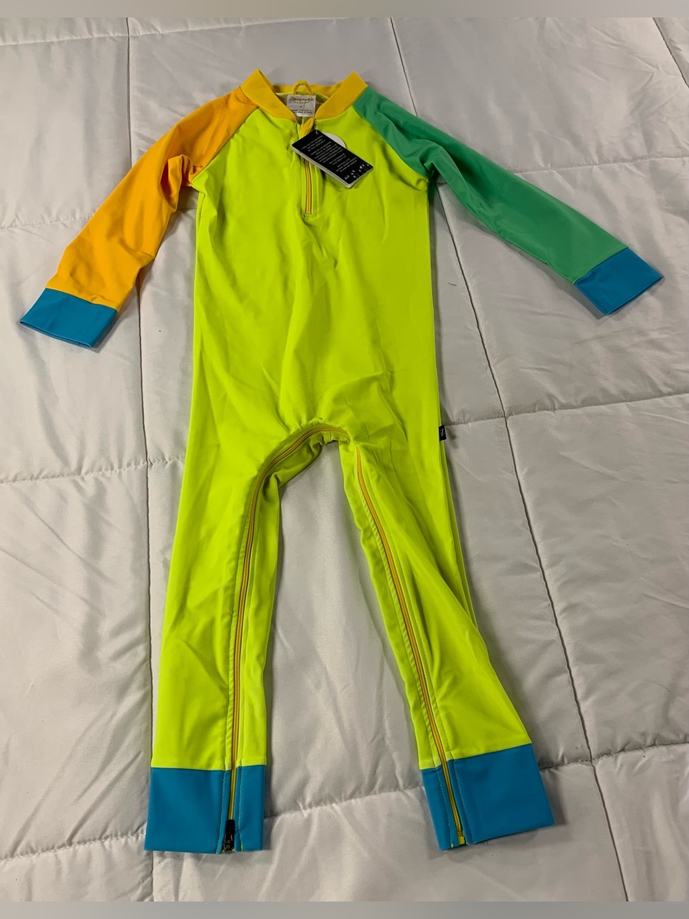 New honeysuckle full coverage swimsuit size 4T